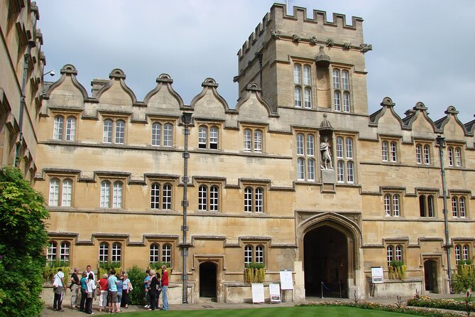 1.5-hour Oxford City and University Walking Tour - The Harry Potter connection without losing Oxford