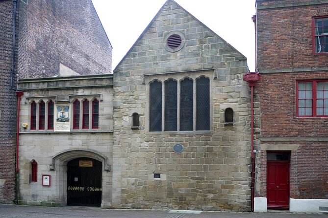 1-Hour and a Half Walking Guided Tour in Medieval Newcastle - Blackfriars and the power of medieval religious orders