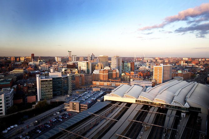 2 Hour Leeds Highlights Walking Tour - Key points about the Leeds walk