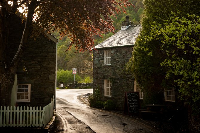 3-Day Lake District Explorer Small-Group Tour from Edinburgh - Accommodation, luggage, and daily comfort