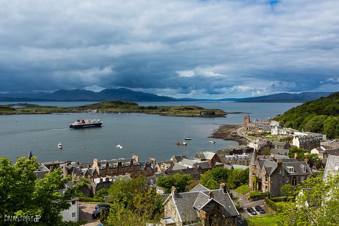 5-Day Best of Scotland Tour from Edinburgh - Guides, minibus comfort, and the pace of the road