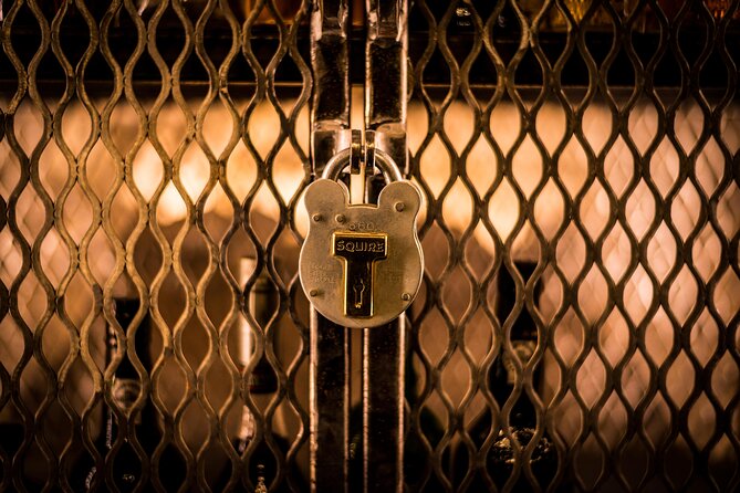 90min Underground Whisky Tasting in Edinburgh's Old Town - Four whiskies, four ways to understand Scotland