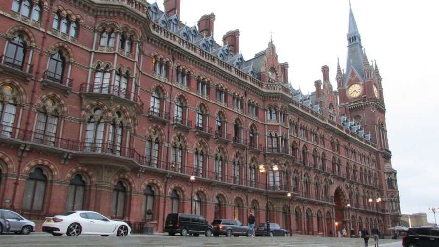 A Muggle's Guide to London: Harry Potter Walking Tour - Starting at Temple, where wizard London meets real London