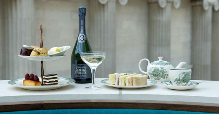 Afternoon Tea at the British Museum - Afternoon tea beneath the British Museum’s glass roof