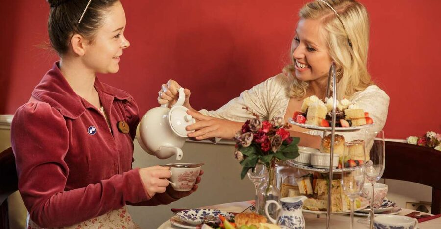 Afternoon Tea at The Regency Tea Room - The hourglass and the pace of tea