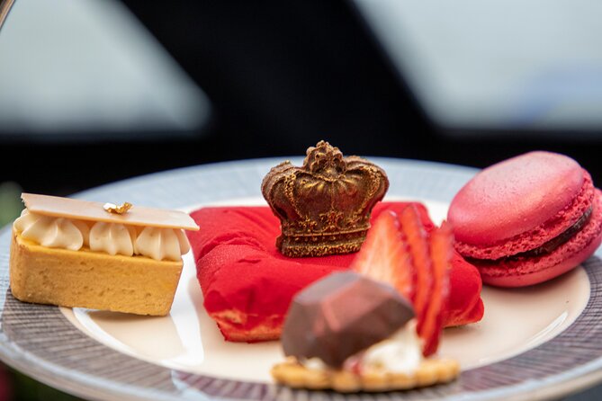 Afternoon Tea River Cruise on the Thames - Tea, Coffee, and the Optional Glass of Bubbly