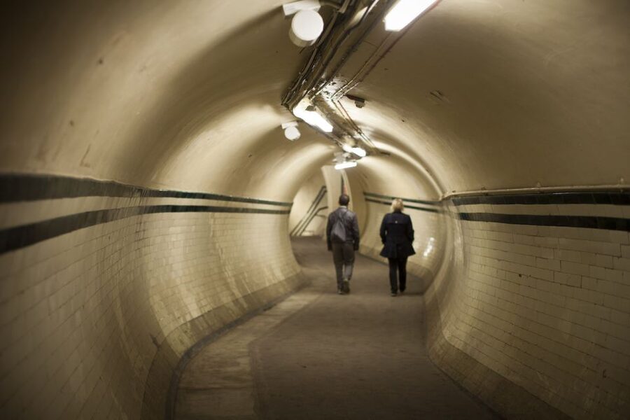 Aldwych: Hidden Tube Station Guided Tour - Key things to know before entering Aldwych