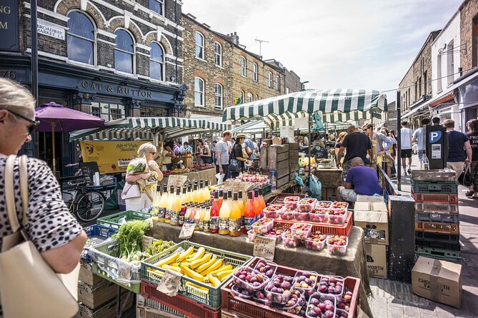 Authentic London Sunday Markets with a Londoner - A community stop at Hackney City Farm