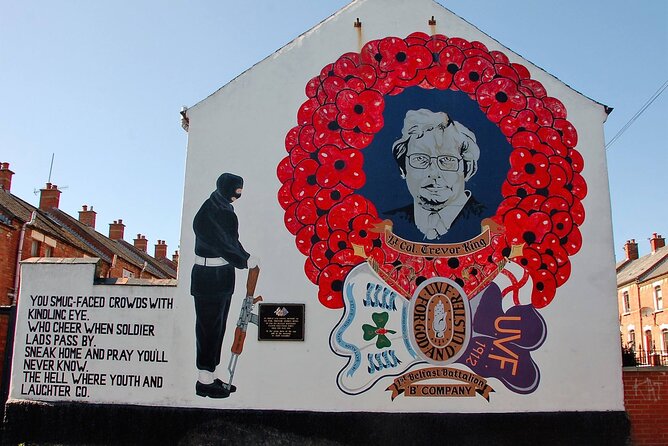 Award Winning Private 2 Hour Belfast Political Black Taxi Tour - The guide, vehicle, and private format