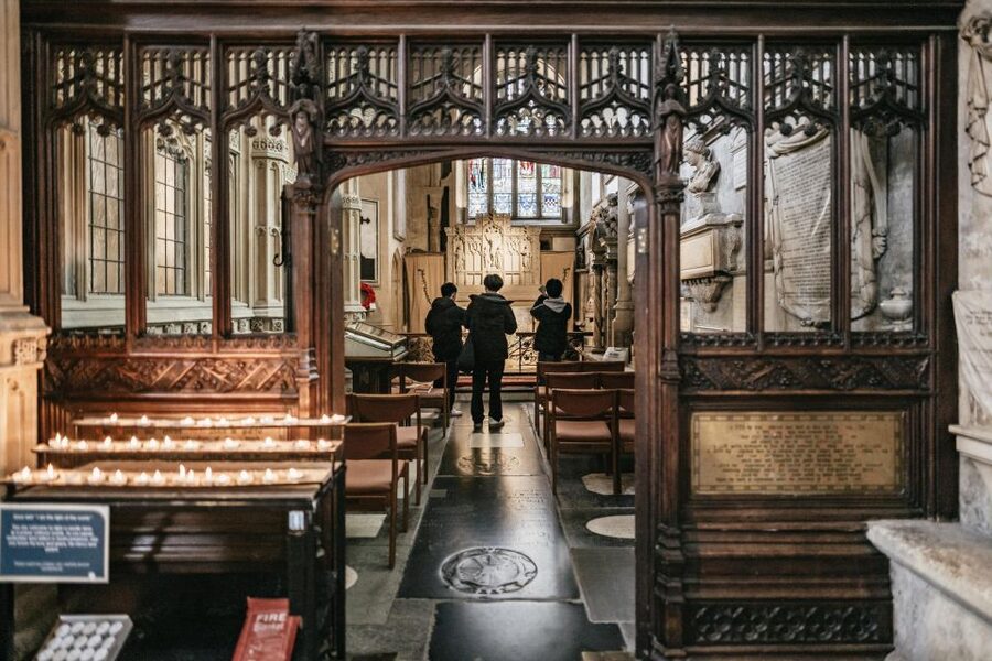 Bath: Bath Abbey and Discovery Centre Entry - Start with Bath Abbey’s soaring interior