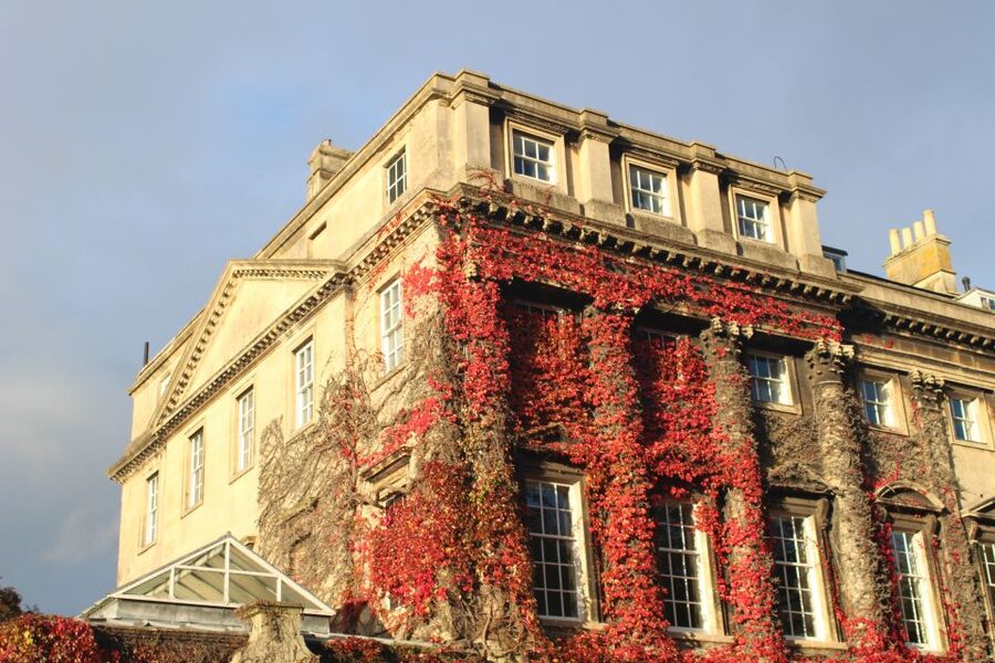 Bath: Bridgerton Filming Locations Walking Tour with Music - The Featherington house and Lady Danbury’s mansion