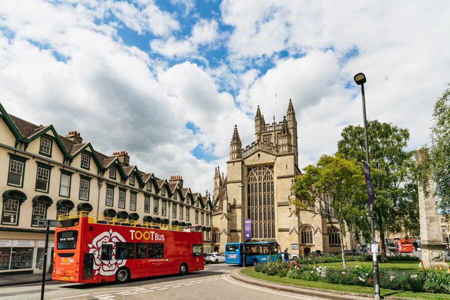 Bath: City Walking Tour with Optional Roman Baths Entry - The Roman Baths and the hot springs