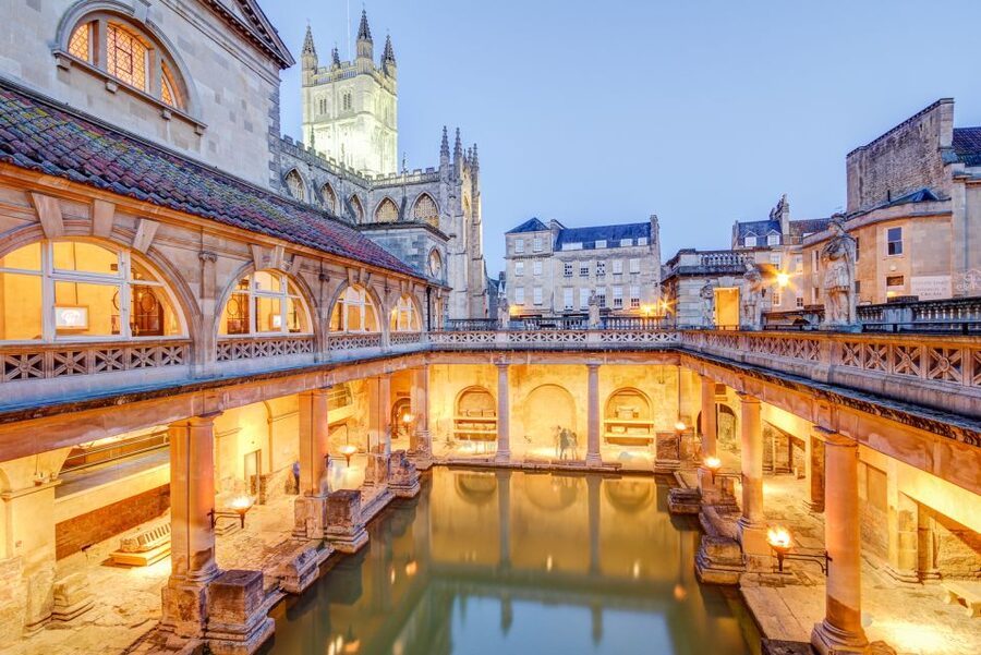 Bath: Guided Ghost Tour - Queen Square and the city’s grander streets