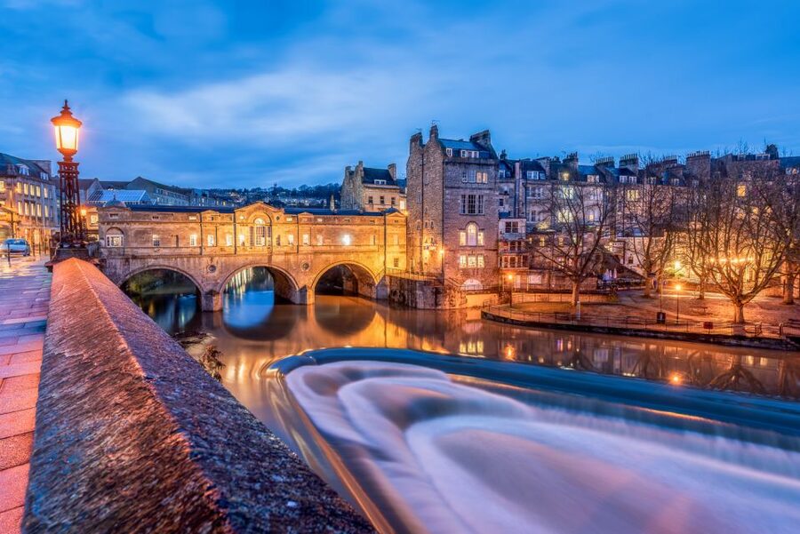 Bath: Guided Ghost Tour - The Theatre Royal, Victoria Park, and quieter corners