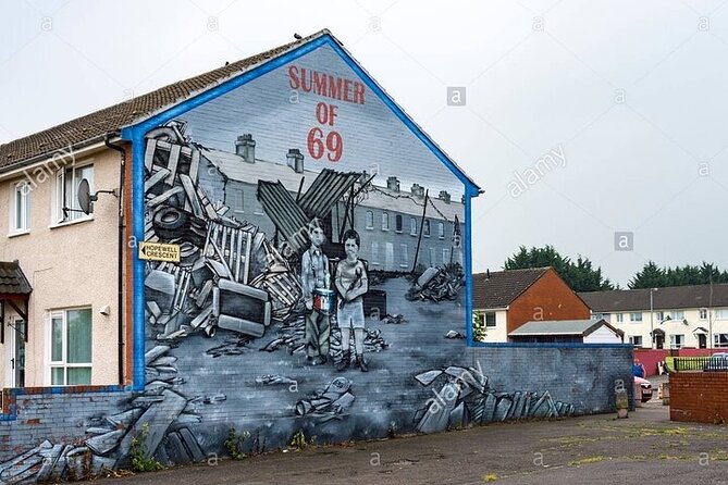Belfast Political & Murals Tour - Starting on Protestant Shankill Road