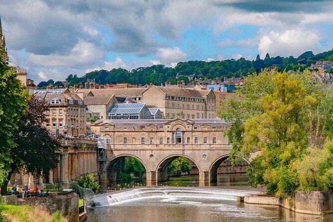 Best of Bath Walking Tours - Georgian Tour - Royal Crescent and the quieter Gravel Walk