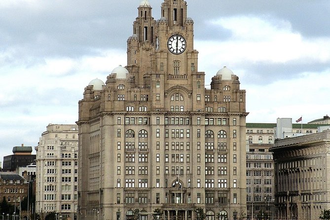 Best of Liverpool Sightseeing Tour by Private Taxi - Beatles places without making the whole tour about the Beatles