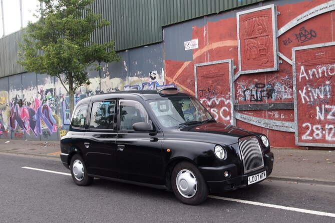 Black Taxi Mural "Tour Like A Local" - Who will get the most from this tour?