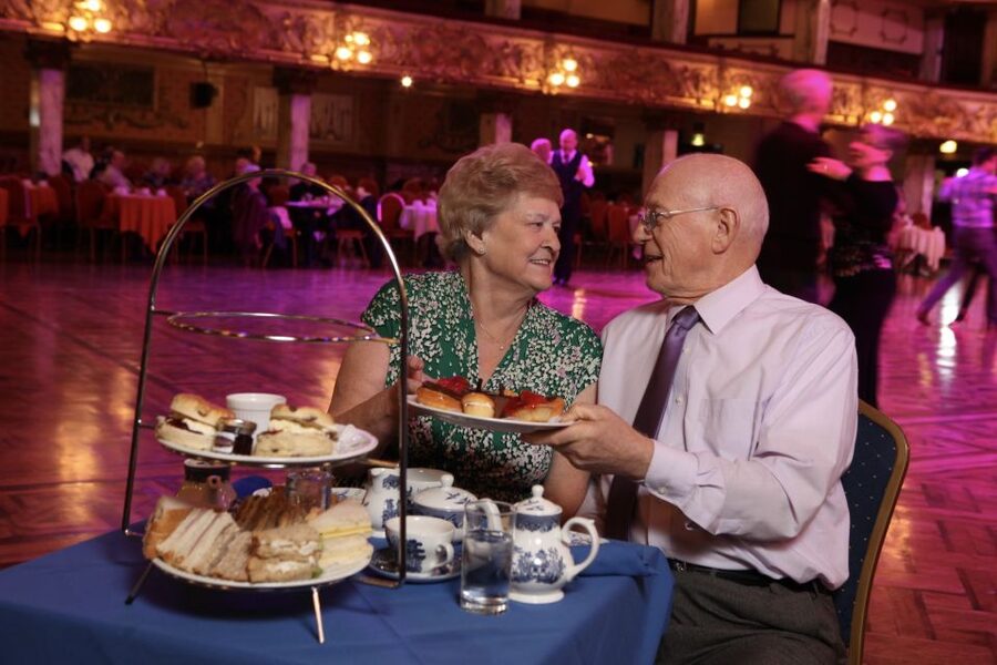 Blackpool: Afternoon Tea at Blackpool Tower Ballroom - What is on the afternoon tea stand
