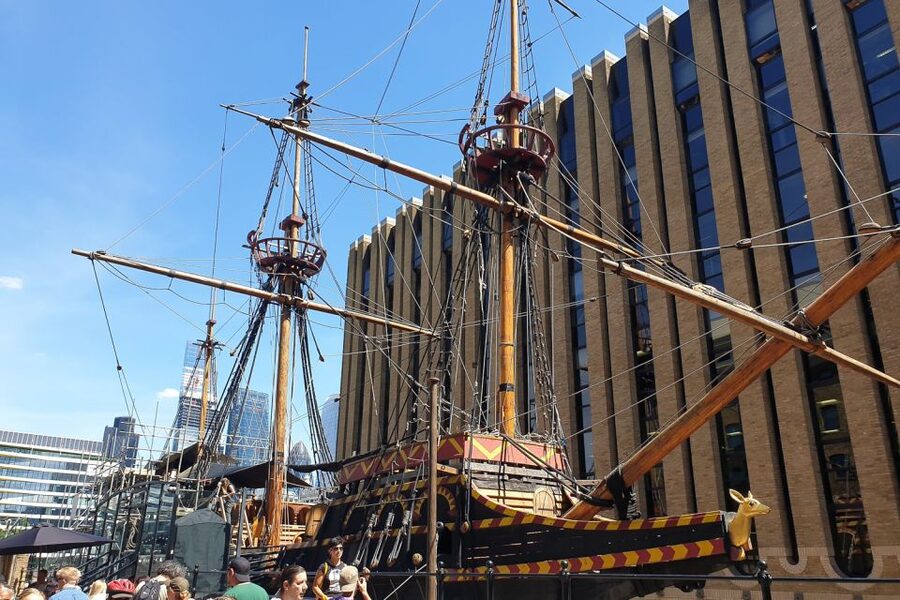 Booze, Brothels & the Bard: London's Bawdy Borough - Shakespeare’s original Globe site and the modern theater