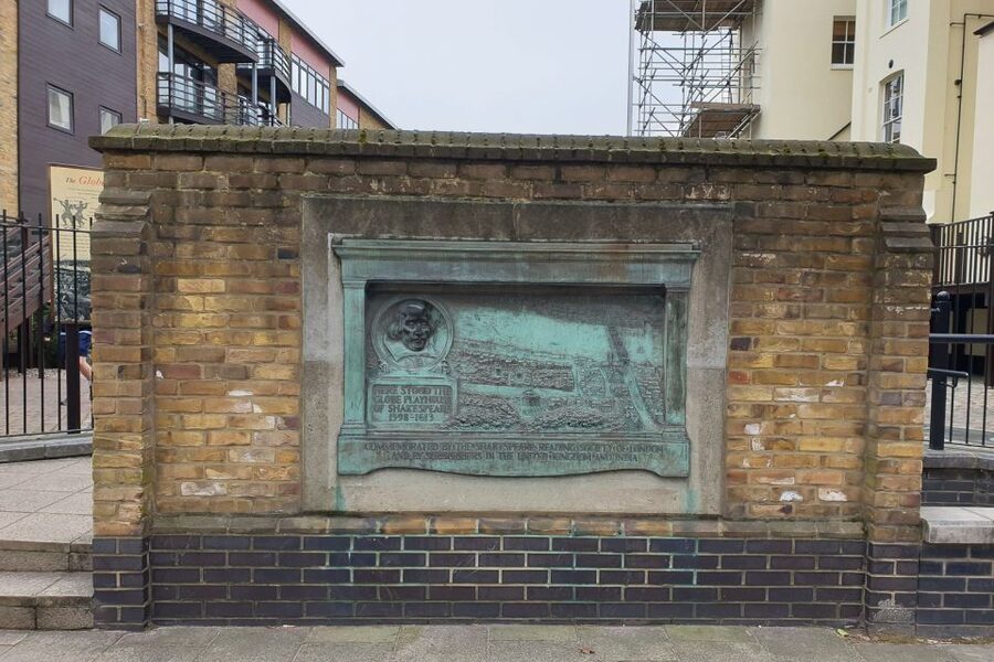Booze, Brothels & the Bard: London's Bawdy Borough - The Old Operating Theatre and Southwark Cathedral