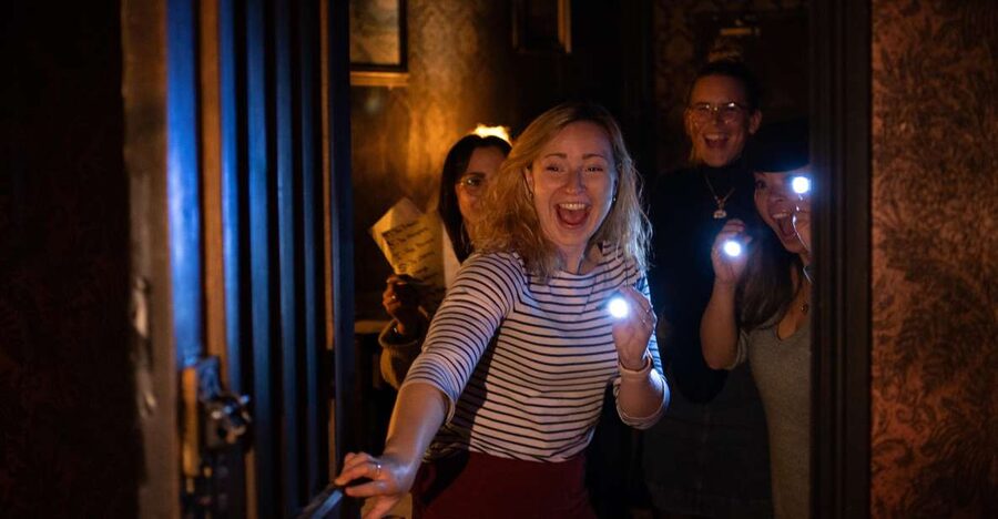 Brighton: The Prince's Panic Murder Mystery Experience - The host sets the tone