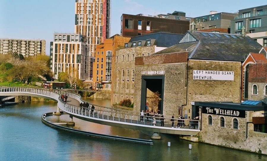 Bristol: Self-Guided Sightseeing Audio Tour - How the audio and map work in practice