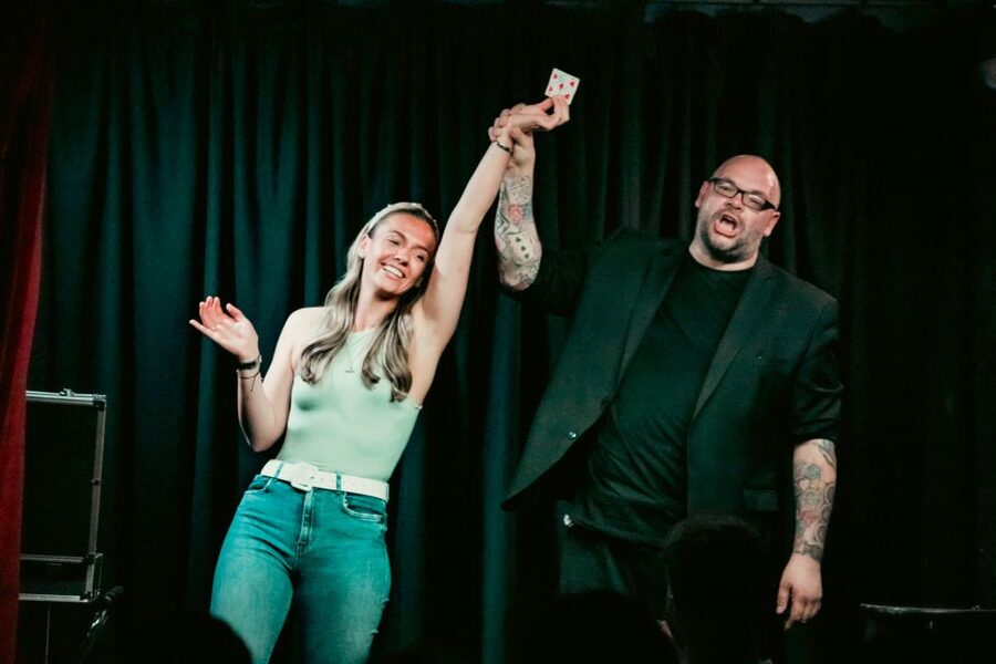 Bristol: The House Magicians Comedy and Magic Show - Arriving early at the bar
