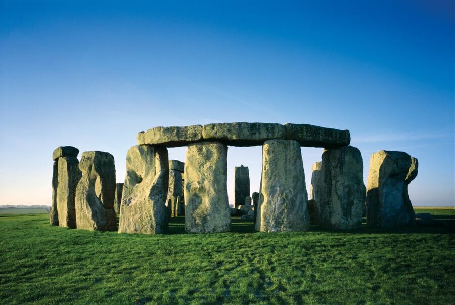 Buckingham Palace and Stonehenge Tour - Inside the State Rooms at 10:00am