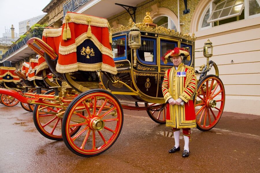 Buckingham Palace: The Royal Mews Entrance Ticket - How long to allow and how the visit feels