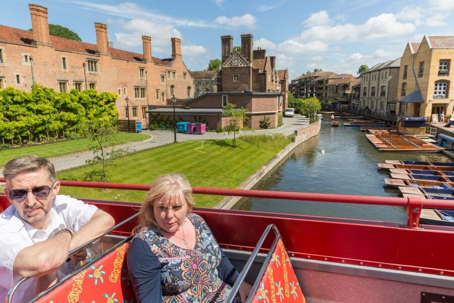 Cambridge: City Sightseeing Hop-On Hop-Off Bus Tour - Downing Street, Chesterton Lane, and Bridge Street