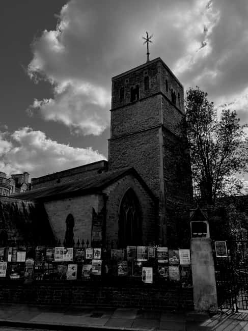 Cambridge: Ghost Tour Led by University Alumni Guide - Clare College and the first shift in mood