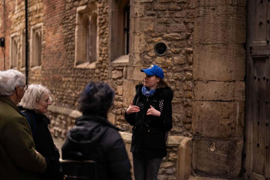 Cambridge: Ghost Tour Led by University Alumni Guide - Market Hill and Cambridge’s public past