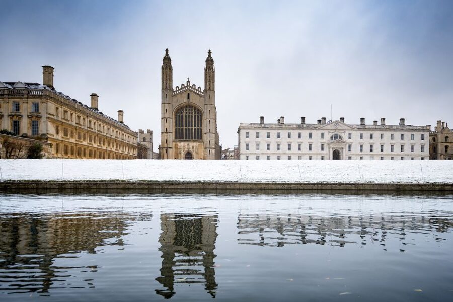 Cambridge: Guided River Cam Punting Tour - The commentary: history with a human voice