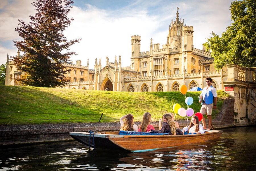 Cambridge: Shared Punting Tour with Guide - Why Cambridge looks different from the River Cam