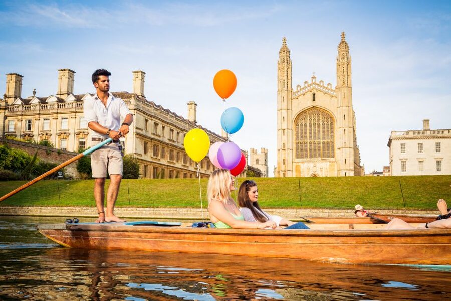 Cambridge: Shared Punting Tour with Guide - Setting out from Jesus Green Moorings