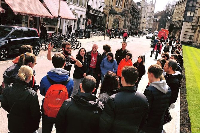 Cambridge University Walking Tour by Alumni™ Kings College Option - Why the alumni guide makes a difference