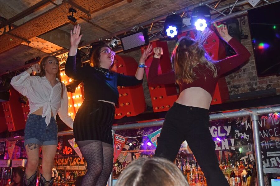 Camden Pub Crawl & Bar Tour London - Key points at a glance
