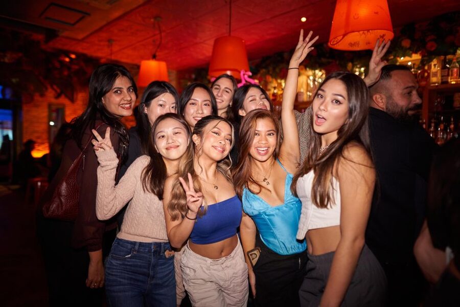 Camden Pub Crawl & Bar Tour London - Who will get the most from this Camden night