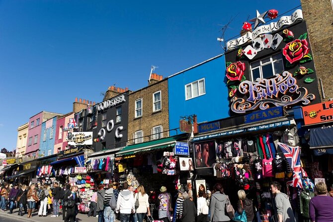 Camden Pub Crawl in London - Meeting the orange umbrella at 7:30 pm