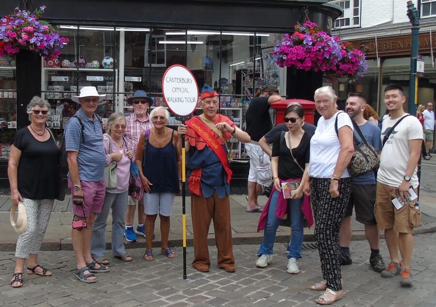 Canterbury: Walking Tour with Green Badge Guide - Price, pace, and practical comfort