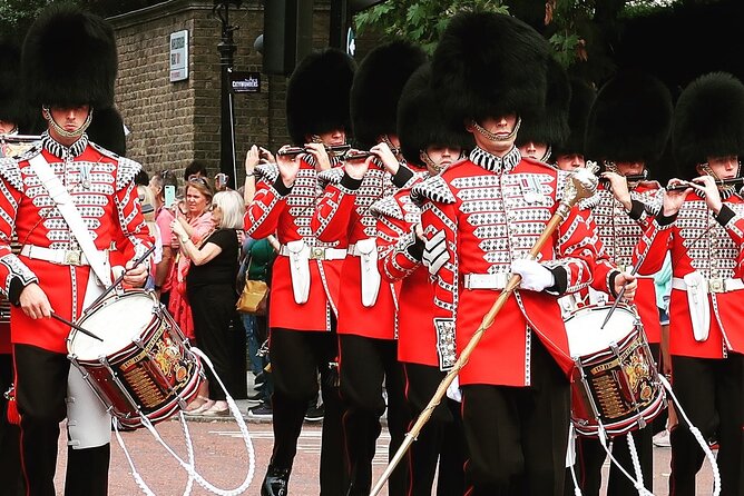 Changing of the Guard Guided Walking Tour in London - Following the guards along the Mall