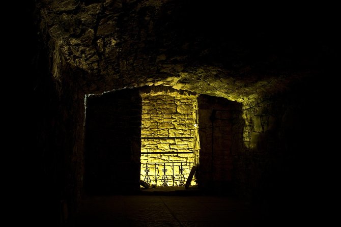City of the Dead Underground Vaults (Day) - Timing, meeting point, and physical demands