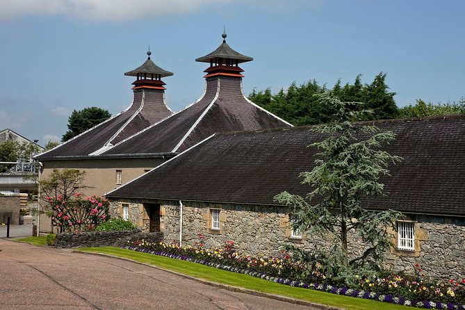 Clan Tour - of Speyside Distilleries - Speyside Cooperage: the day’s practical highlight