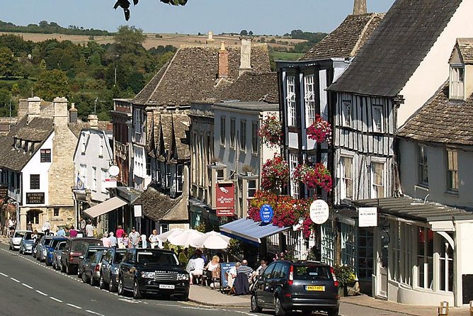 Cotswolds Day Trip from London with Optional Village Lunch - What the guide adds to the day