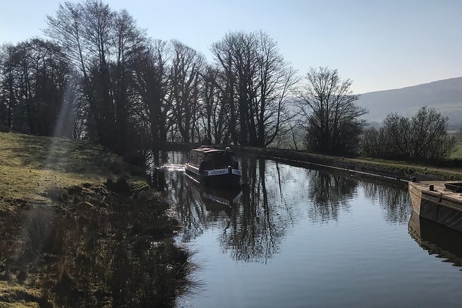 Day Boat Hire - Taking the helm from Skipton Coach Street