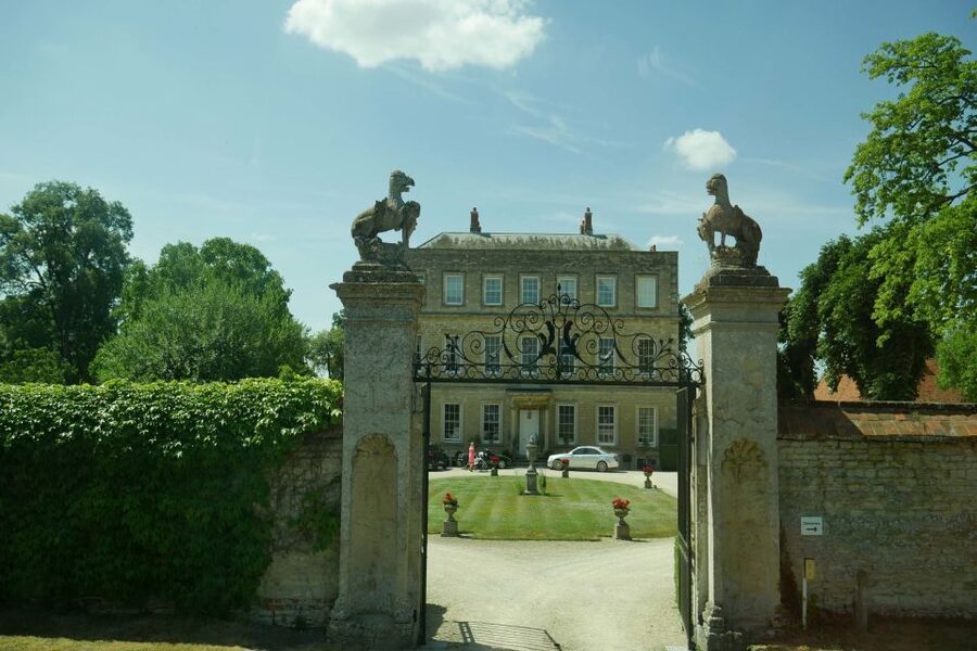 Day-Tour of the Midsomer Murders Locations - Henley-on-Thames provides the day’s breathing space