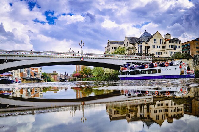 Daytime Sightseeing Boat Cruise in York - Open deck or sheltered cabin?