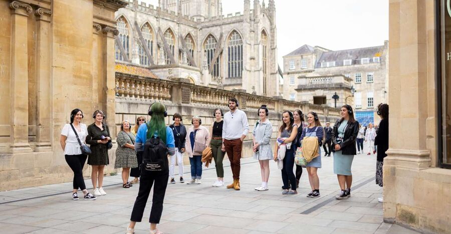 Discover Bath and Bridgerton with Music - Pulteney Bridge and the city’s postcard view