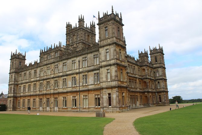 Downton Abbey and Village Small Group Tour from London - Gardens, Grounds, and Lunch at Highclere